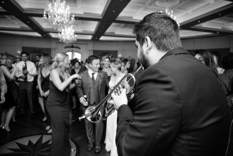 Elegant Music Group Reviews: Discover the Ultimate Wedding Entertainment.